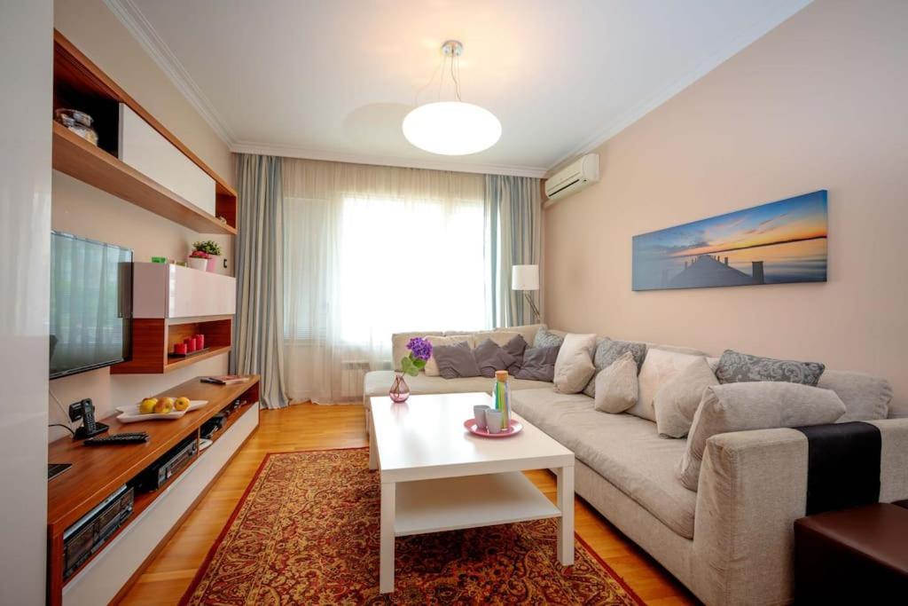 Green Apartment - Top Location, Near City Center! Sofia Exterior photo