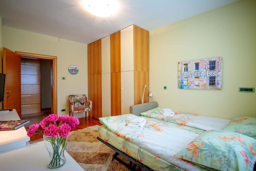 Green Apartment - Top Location, Near City Center! Sofia Exterior photo